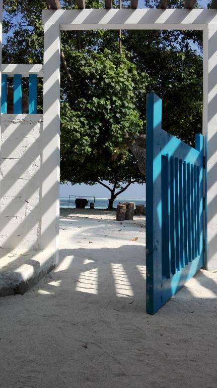 Rip Tide Vacation Inn, K.Guraidhoo Guraidhoo  Buitenkant foto