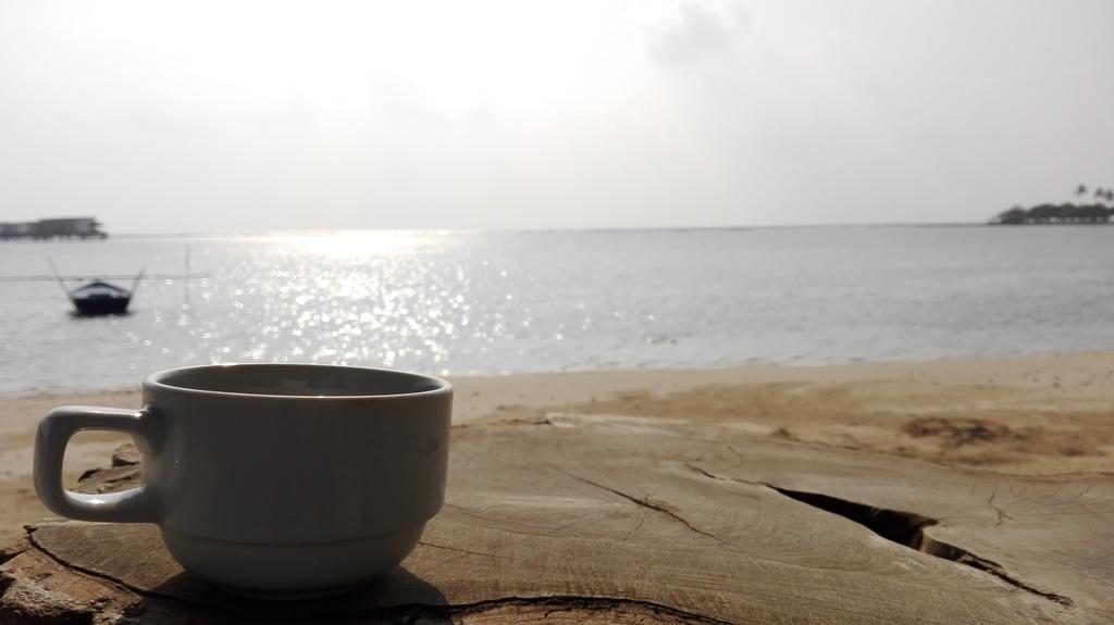 Rip Tide Vacation Inn, K.Guraidhoo Guraidhoo  Buitenkant foto
