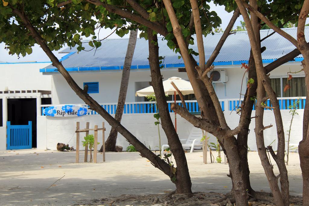 Rip Tide Vacation Inn, K.Guraidhoo Guraidhoo  Buitenkant foto