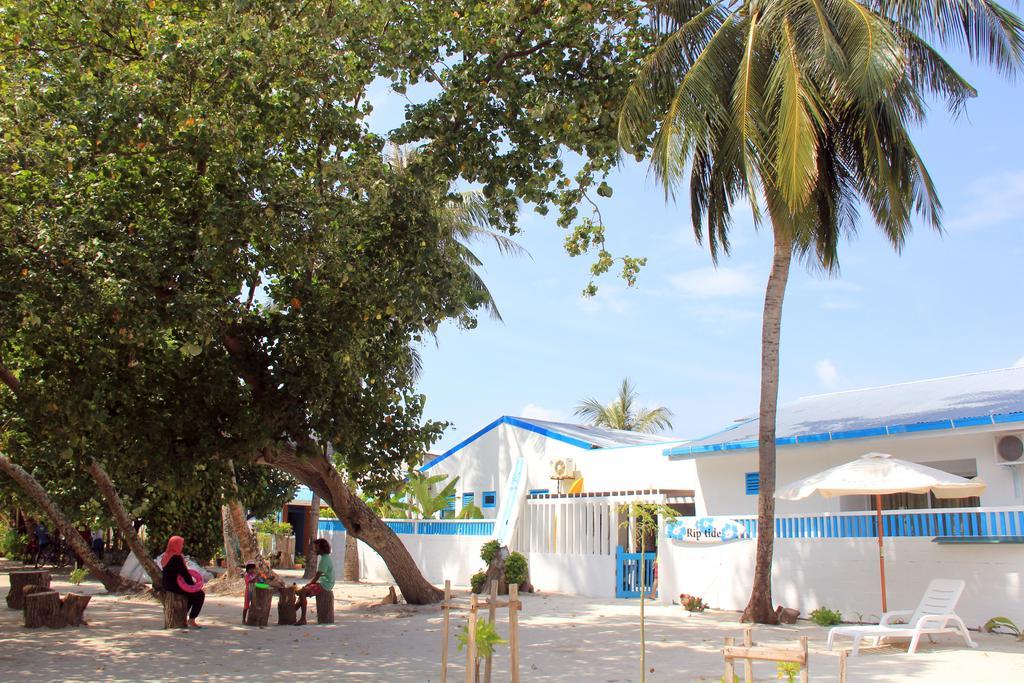 Rip Tide Vacation Inn, K.Guraidhoo Guraidhoo  Buitenkant foto