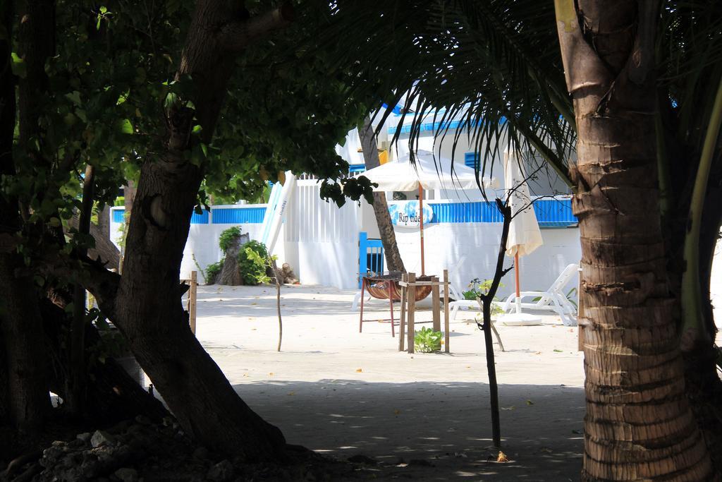 Rip Tide Vacation Inn, K.Guraidhoo Guraidhoo  Buitenkant foto