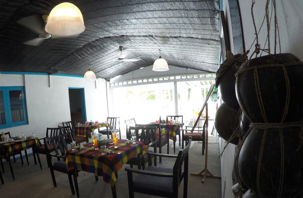 Rip Tide Vacation Inn, K.Guraidhoo Guraidhoo  Buitenkant foto