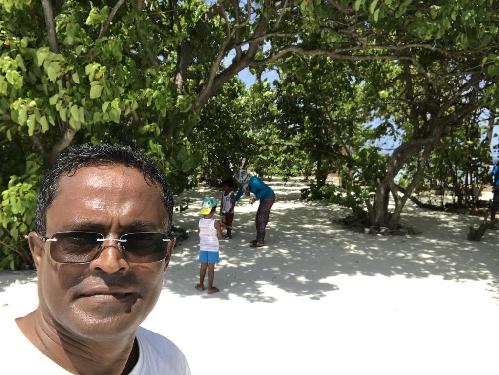 Rip Tide Vacation Inn, K.Guraidhoo Guraidhoo  Buitenkant foto
