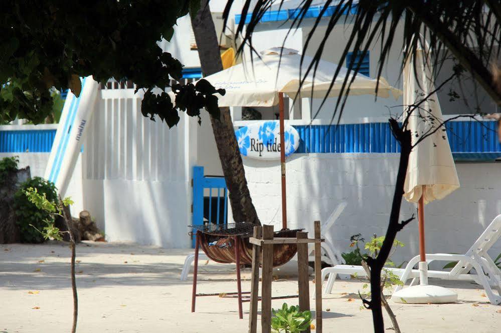 Rip Tide Vacation Inn, K.Guraidhoo Guraidhoo  Buitenkant foto