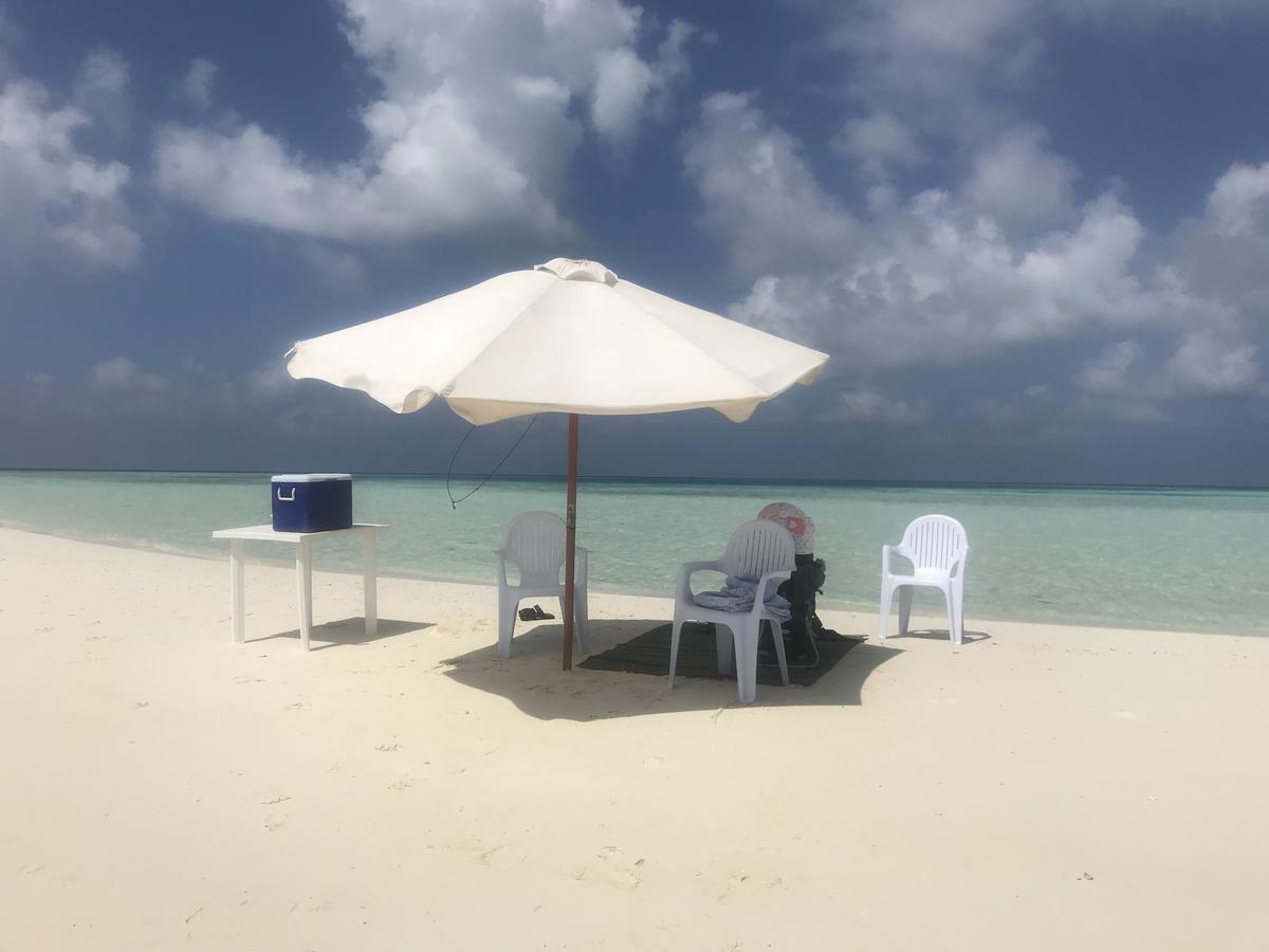 Rip Tide Vacation Inn, K.Guraidhoo Guraidhoo  Buitenkant foto